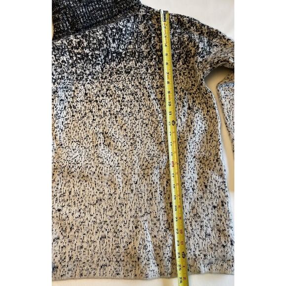 Athleta Turtleneck Ombre Sweater L Wool Cashmere Blend Black To White EUC - Picture 6 of 7